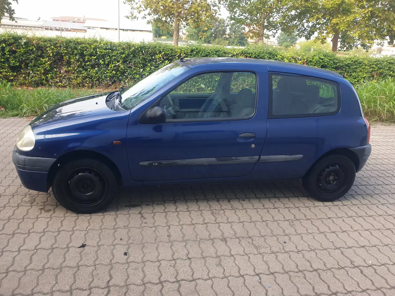 Renault Clio II 1998 3p 1.2 RT 2airbag, foto 2