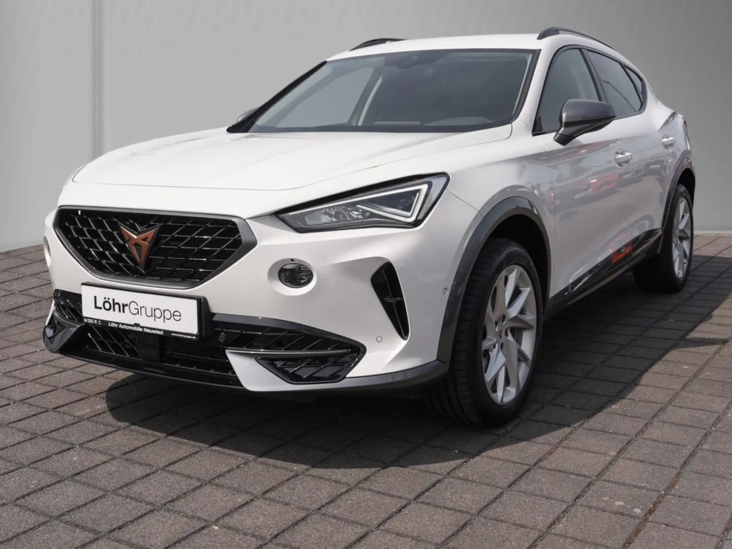 CUPRA Formentor 1.5 TSI DSG /Navi + / LED / RFK / DAB+ Weiß - 2