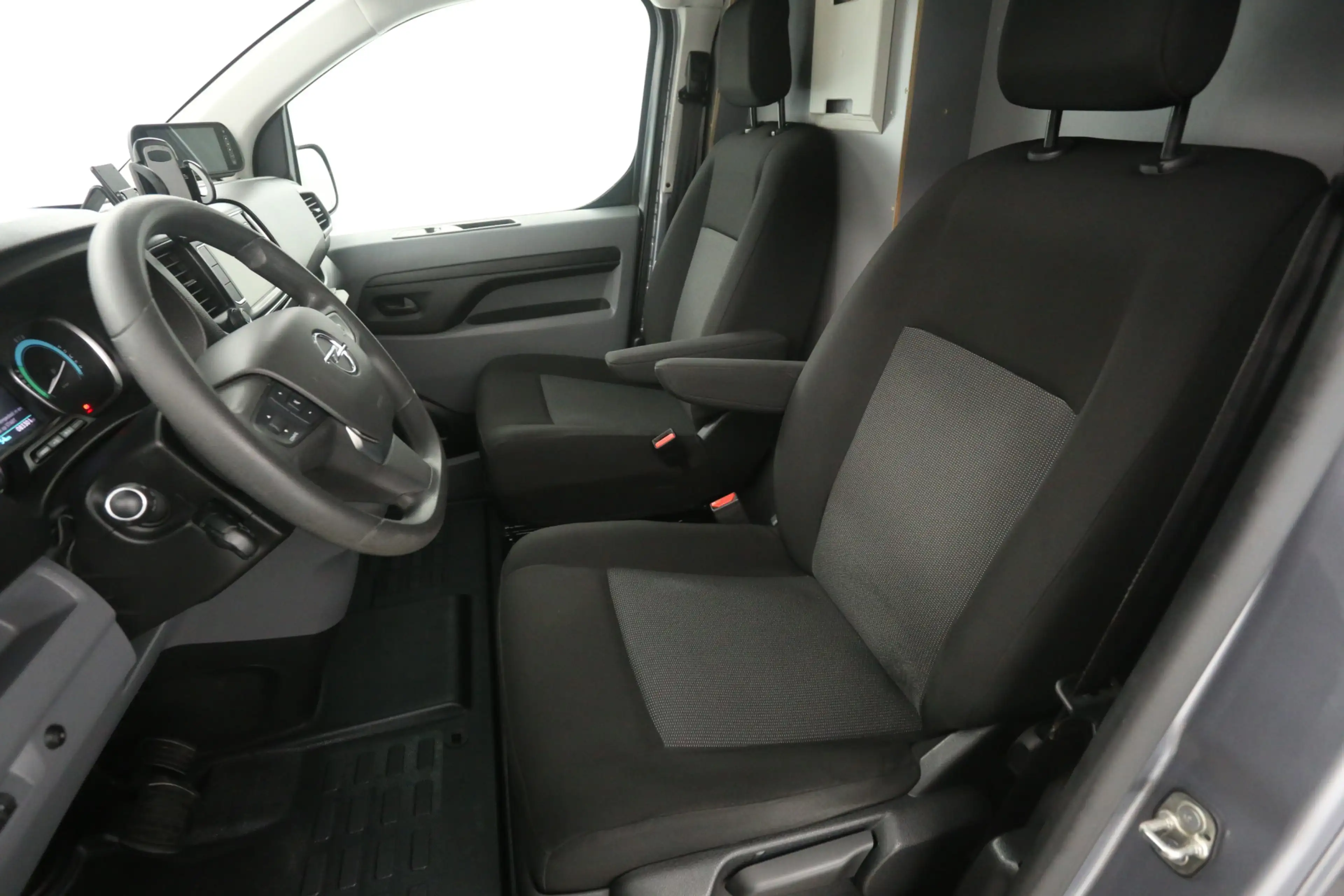 Opel Vivaro Elektrisch L2H1 75 kWh L2H1 | Snelladen | SOH 91% — photo 11