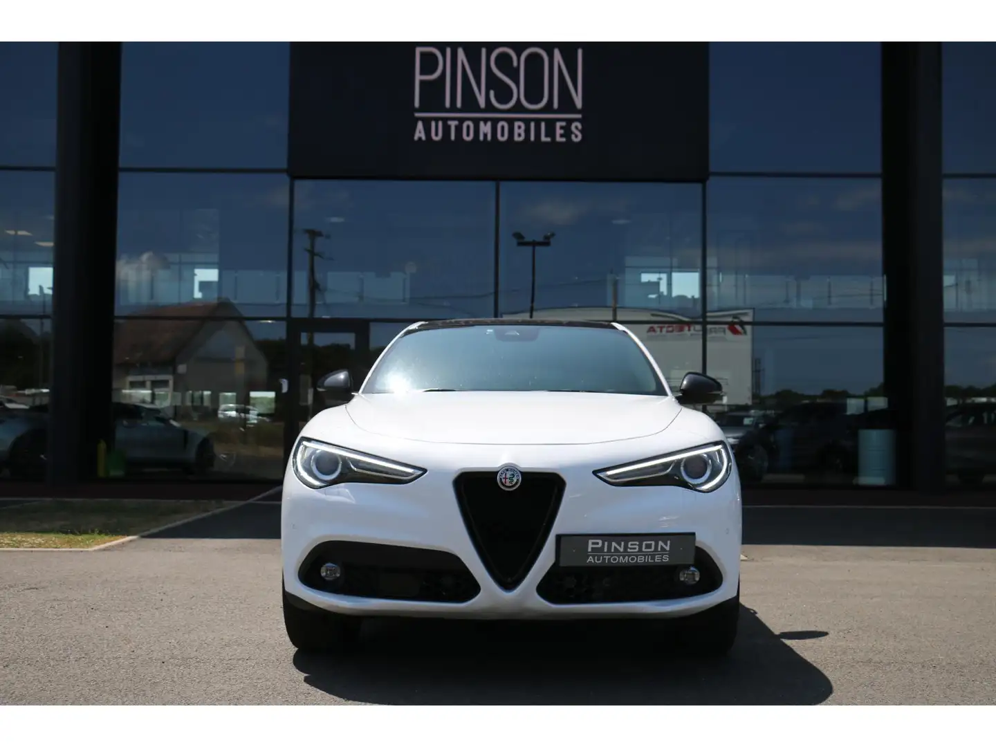 Alfa Romeo Stelvio Stelvio 2.2 D - 190 - BVA  Sprint 110 ans Q4 PHASE Blanc - 2