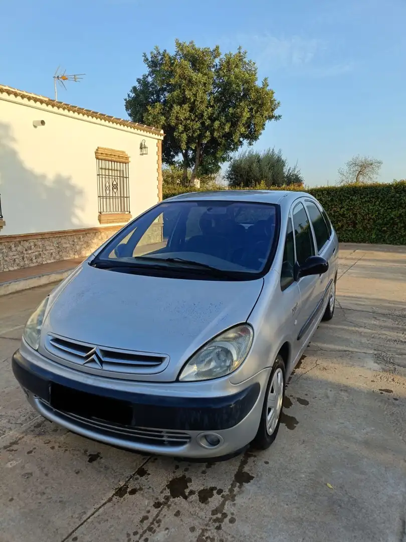Citroen Xsara Picasso 2.0HDi Exclusive - 1