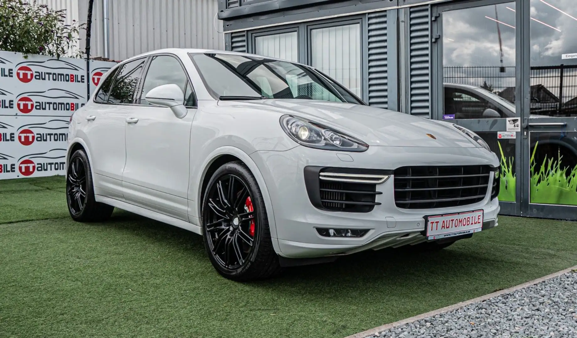 Porsche Cayenne GTS  |PASM|SPORTABGAS|PANO Weiß - 1