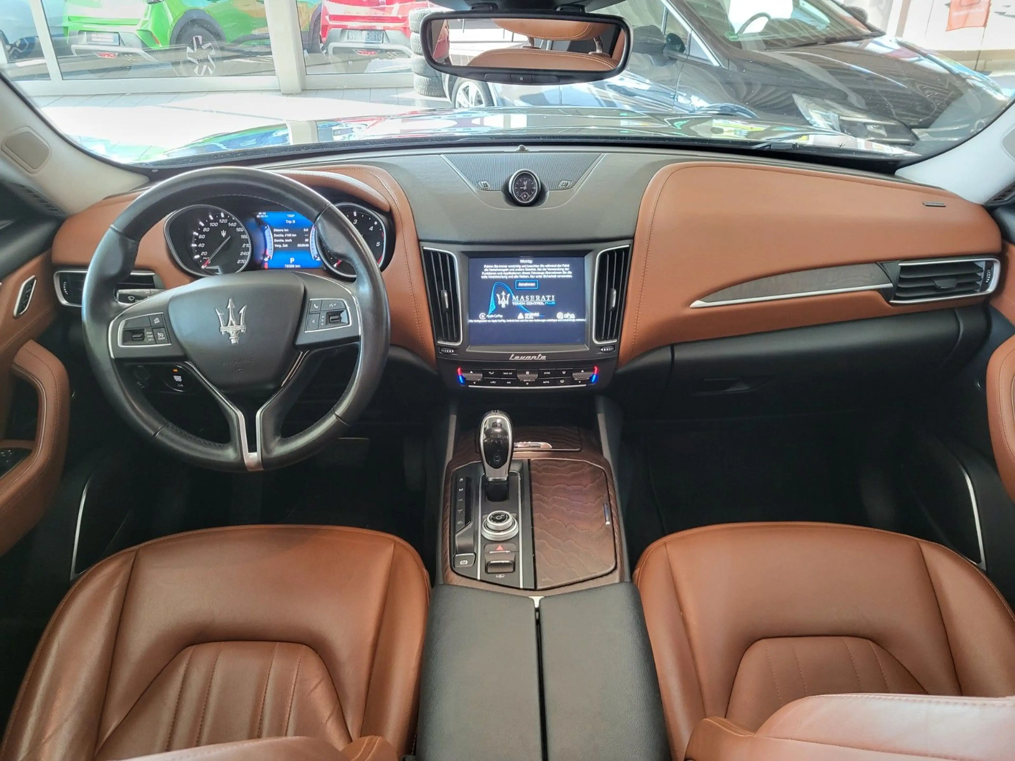 Maserati Levante 3.0 Turbo V6 "Premium Lackierung" Sound — photo 15