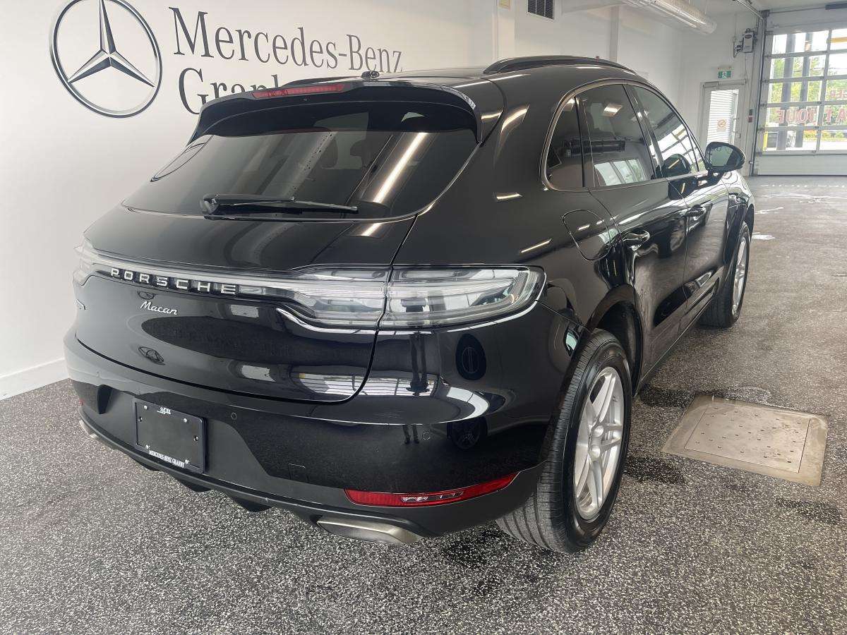 2021 Porsche Macan AWD alt 2