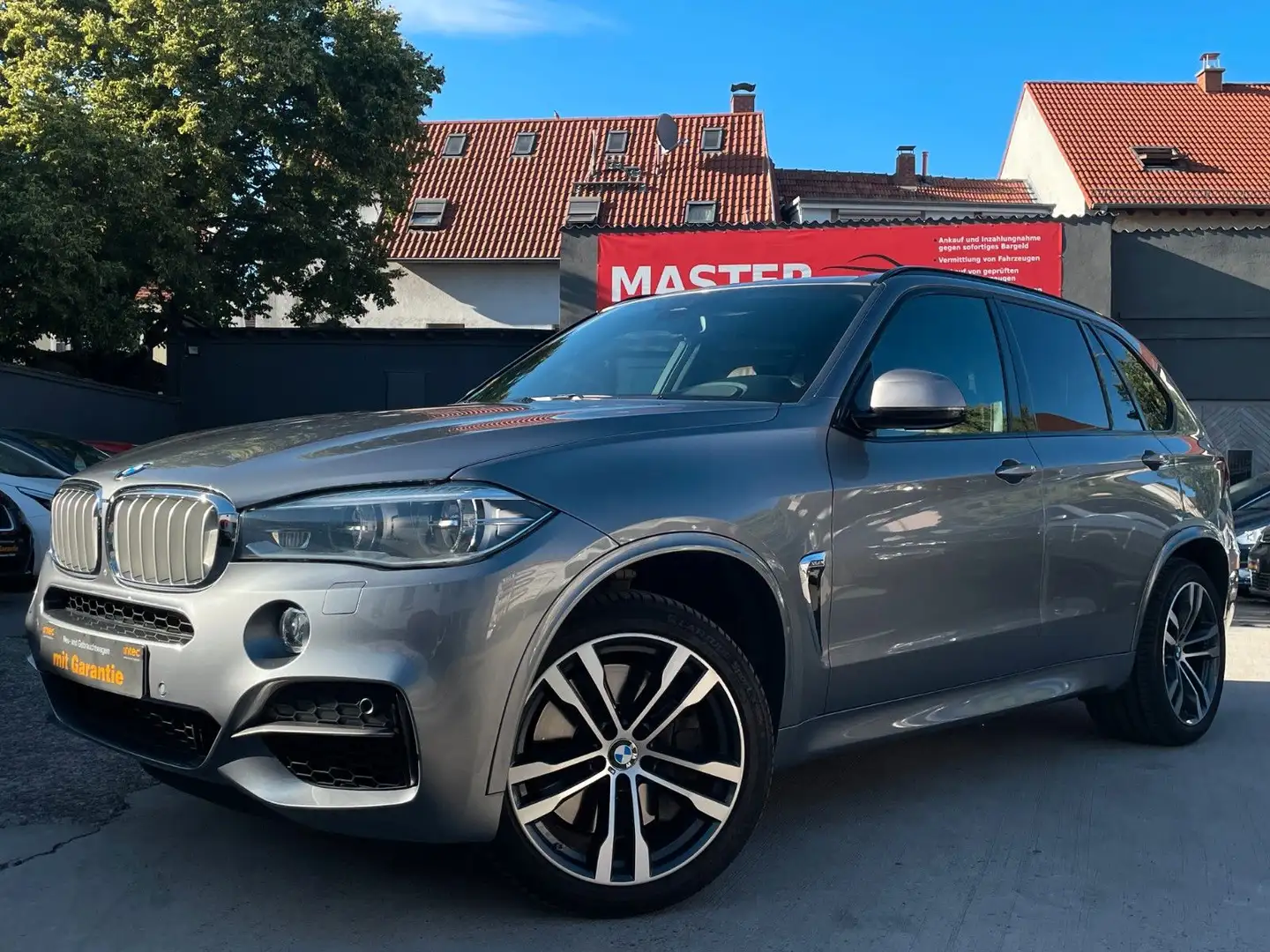 BMW X5 M d *7 SITZER*2.HAND*VOLLAUSTATTUNG*381 PS* Grau - 1