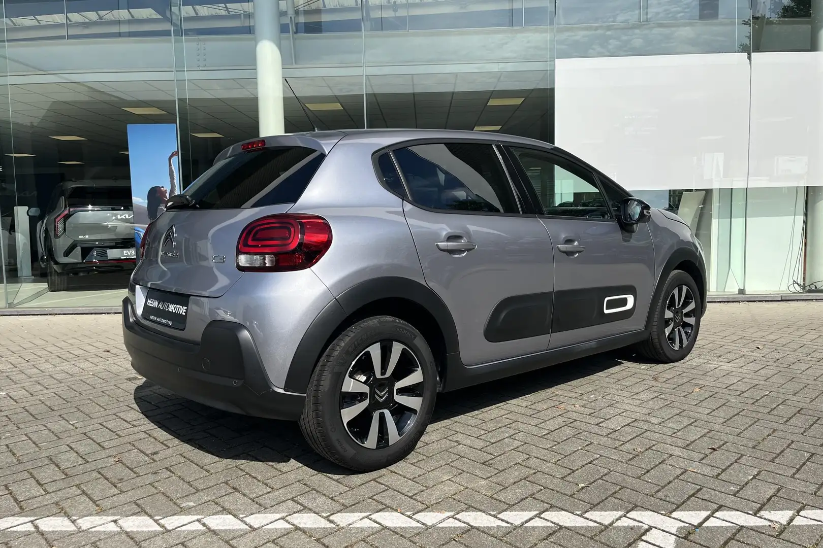 Citroen C3 1.2 PureTech Max Grijs - 2