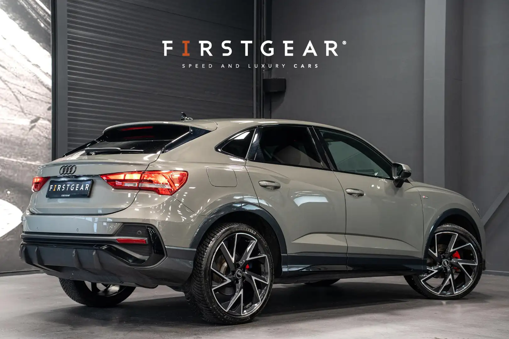 Audi Q3 Sportback 35 TFSI S Edition *S-Line / Audi Sound-S - 2