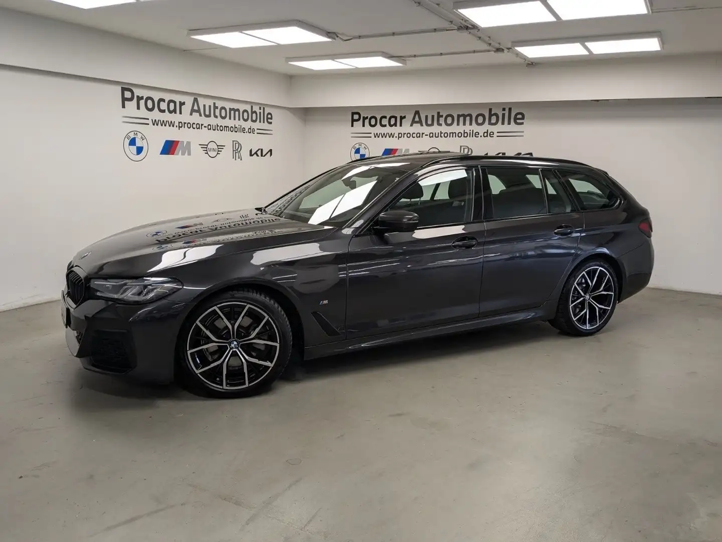 BMW 520 d xDrive M Sport Laser AHK Pano HuD H/K 19'' Grigio - 2