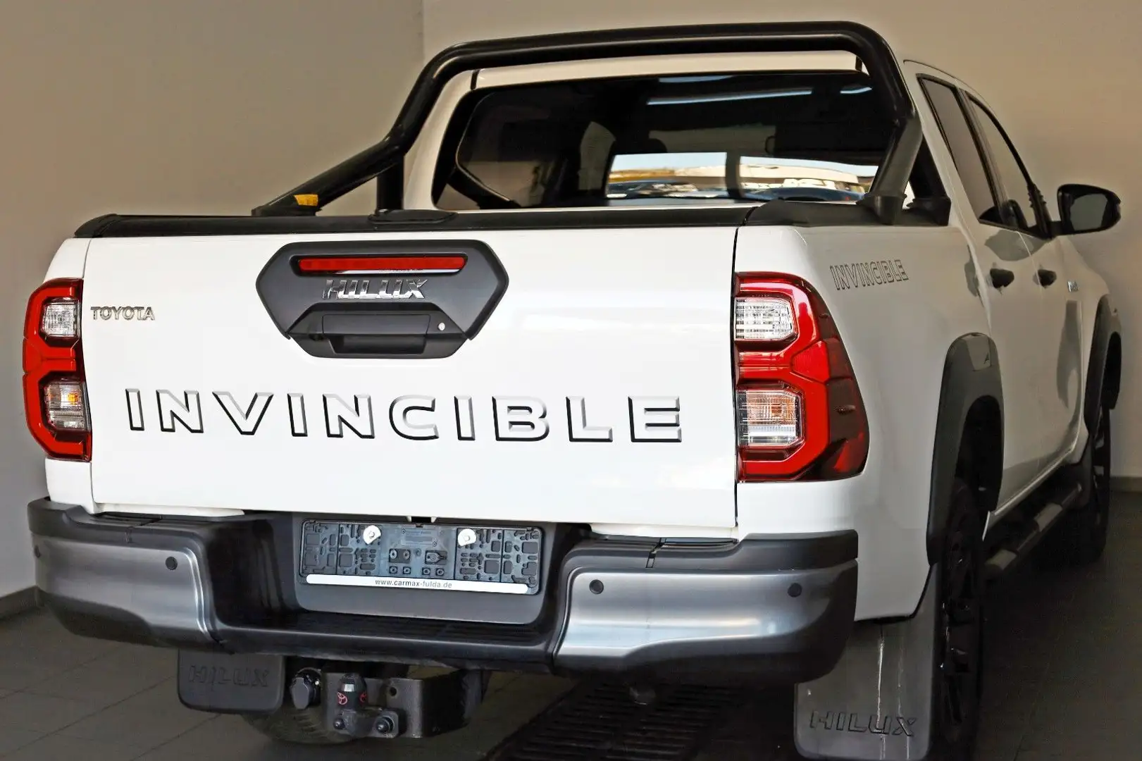 Toyota Hilux 2.8 D4-D Invincible ,VOLL! ACC,JBL,LED,AHK Blanc - 2