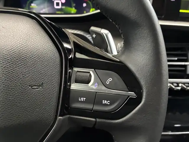 Peugeot 208 view 14