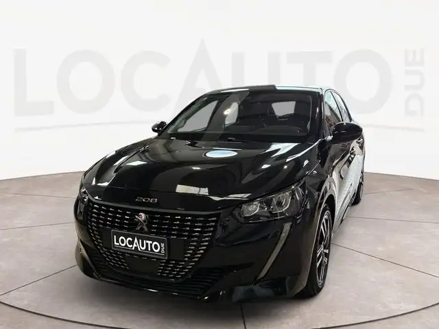 Peugeot 208 main image