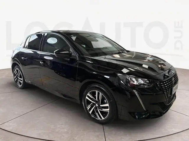 Peugeot 208 view 3
