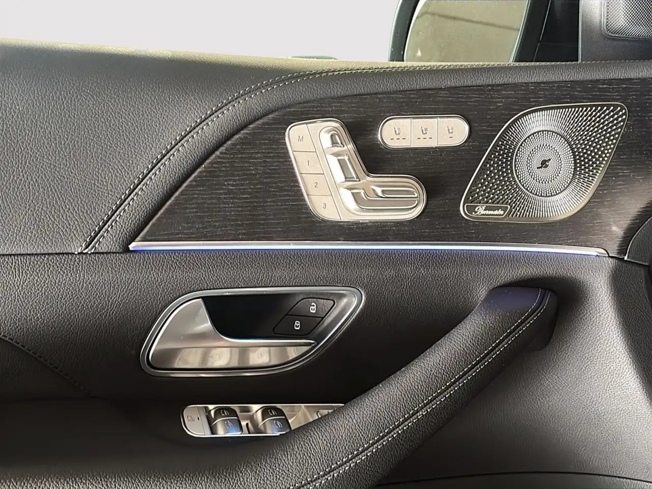 Mercedes-Benz GLE снимка Mercedes-Benz GLE