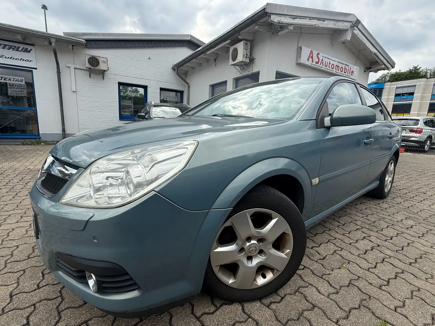 Opel Vectra 2.2 Edition 2.HAND+NAVI+KLIMA+PDC+TÜV:06/2027 Blau - 1