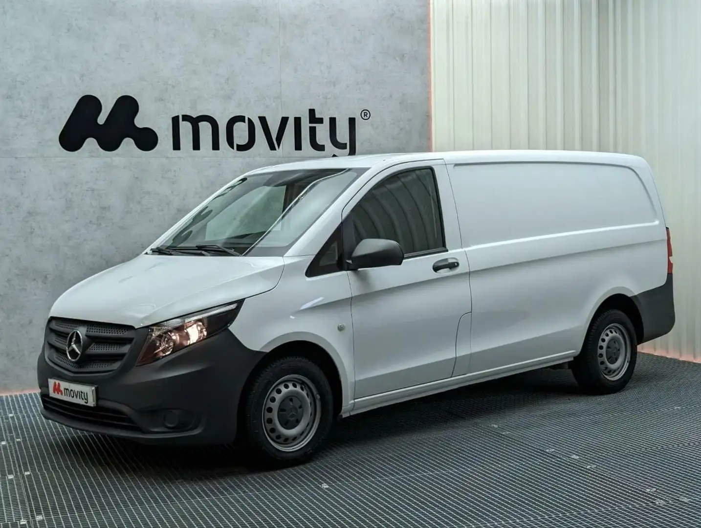Mercedes-Benz Vito M1 111CDI FURGON LARGO FWD 115CV Weiß - 1