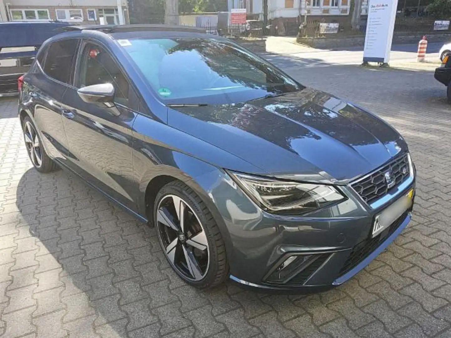 SEAT Ibiza 1.0 TSI DSG FR LINE LED VIRTUAL PANO LM18 Grau - 2