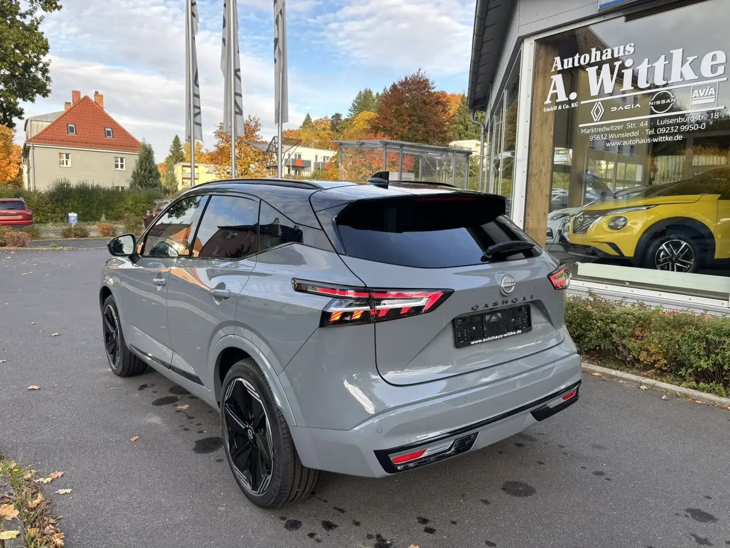 Nissan Qashqai MY24 158 PS MT 4x2 N-Design Bose Negro - 2