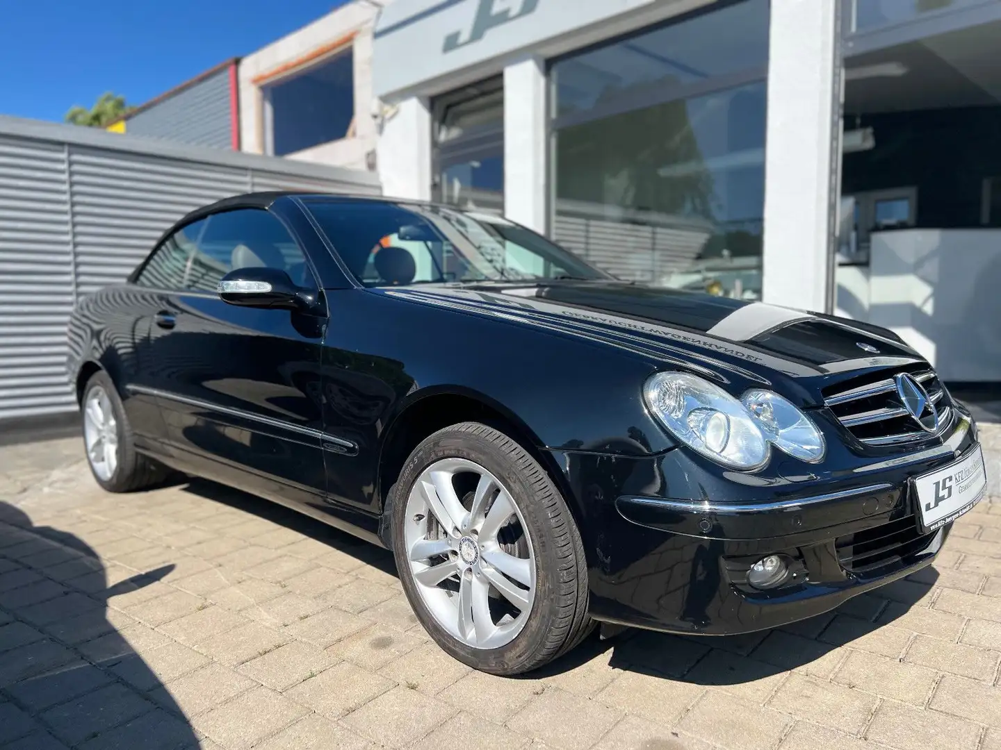 Mercedes-Benz CLK 200 Kompres. AVANTGARDE Leder BiXenon Schwarz - 2