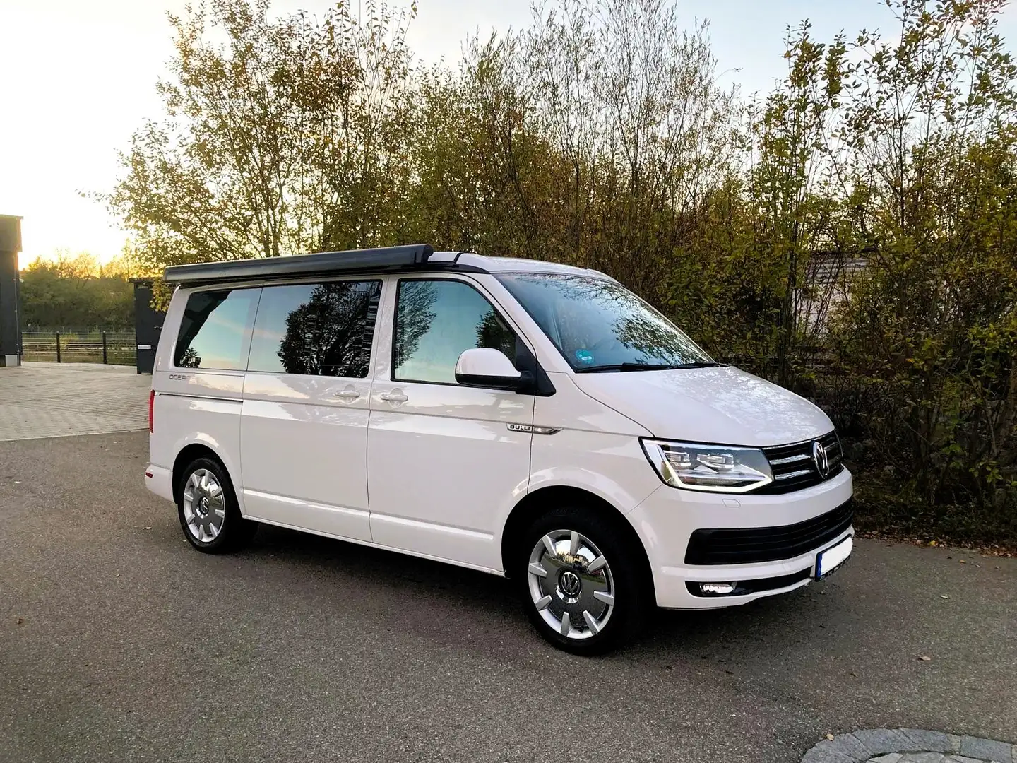 Volkswagen T6 California Ocean, TOP Zustand, Vollausstattung Bílá - 1