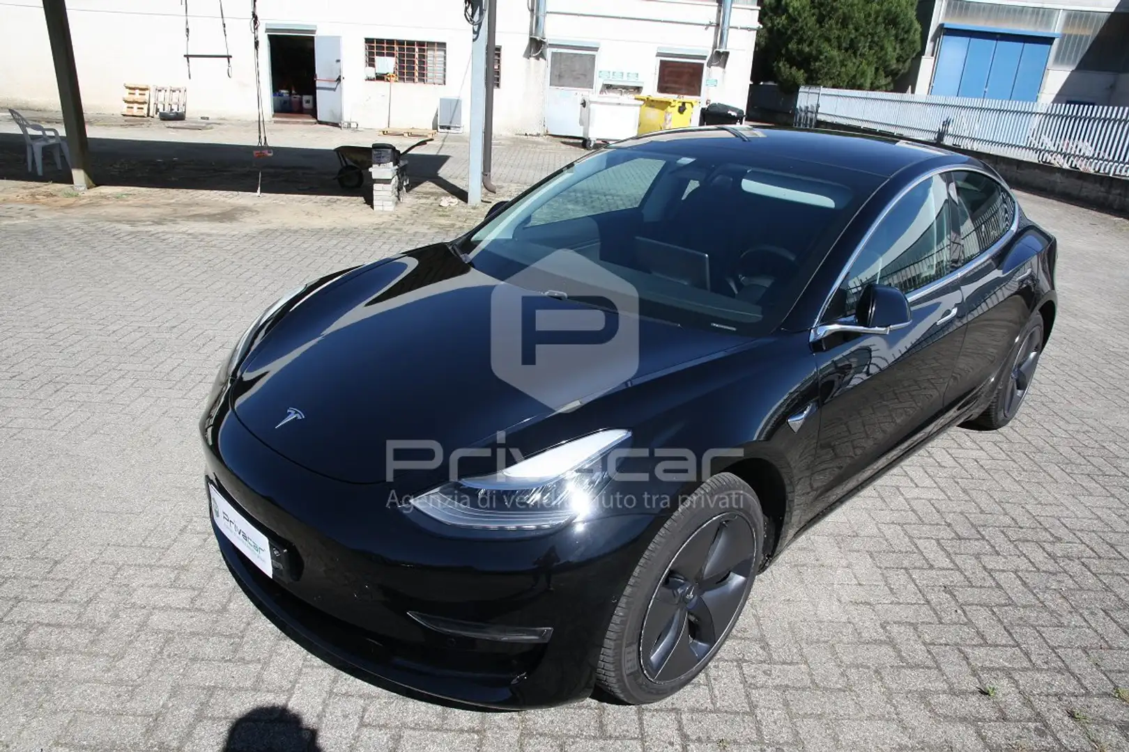 Tesla Model 3 Model 3 Standard RWD Plus Schwarz - 1