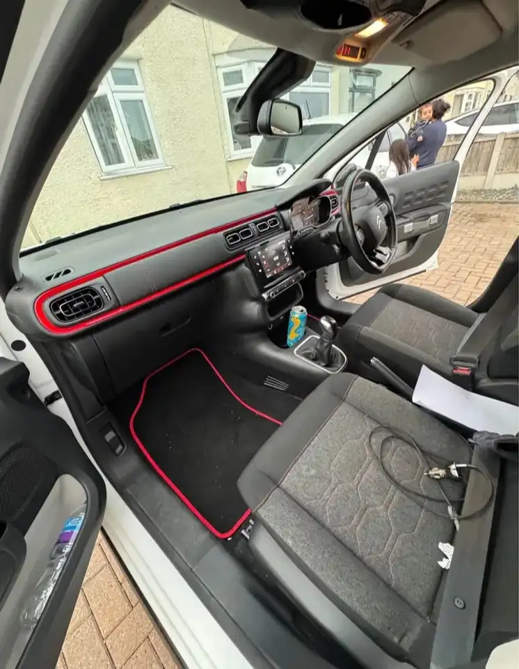Peugeot 106 1.3i Rallye Pack, foto 3