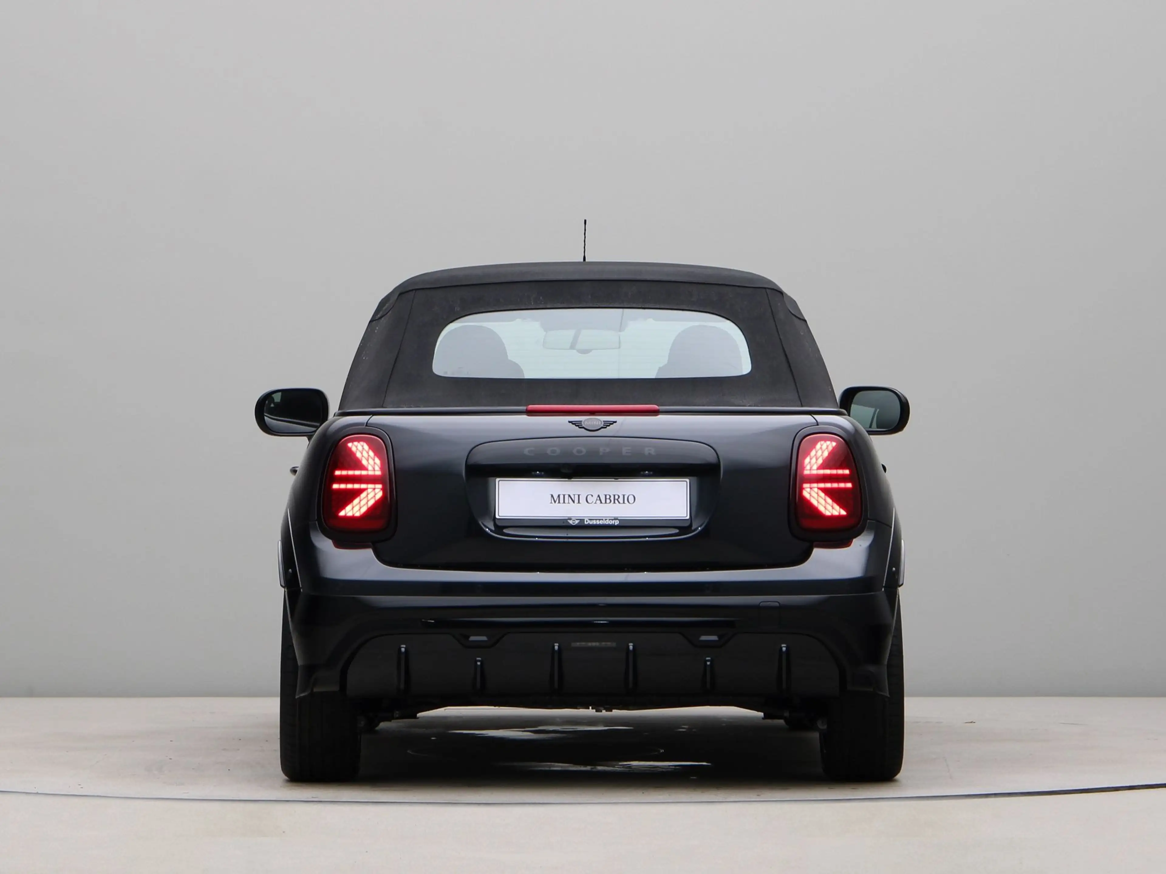MINI John Cooper Works Cabrio C Cooper XL PRIVATE LEASE EUR 690,- (60 mnd/5.000 — photo 15