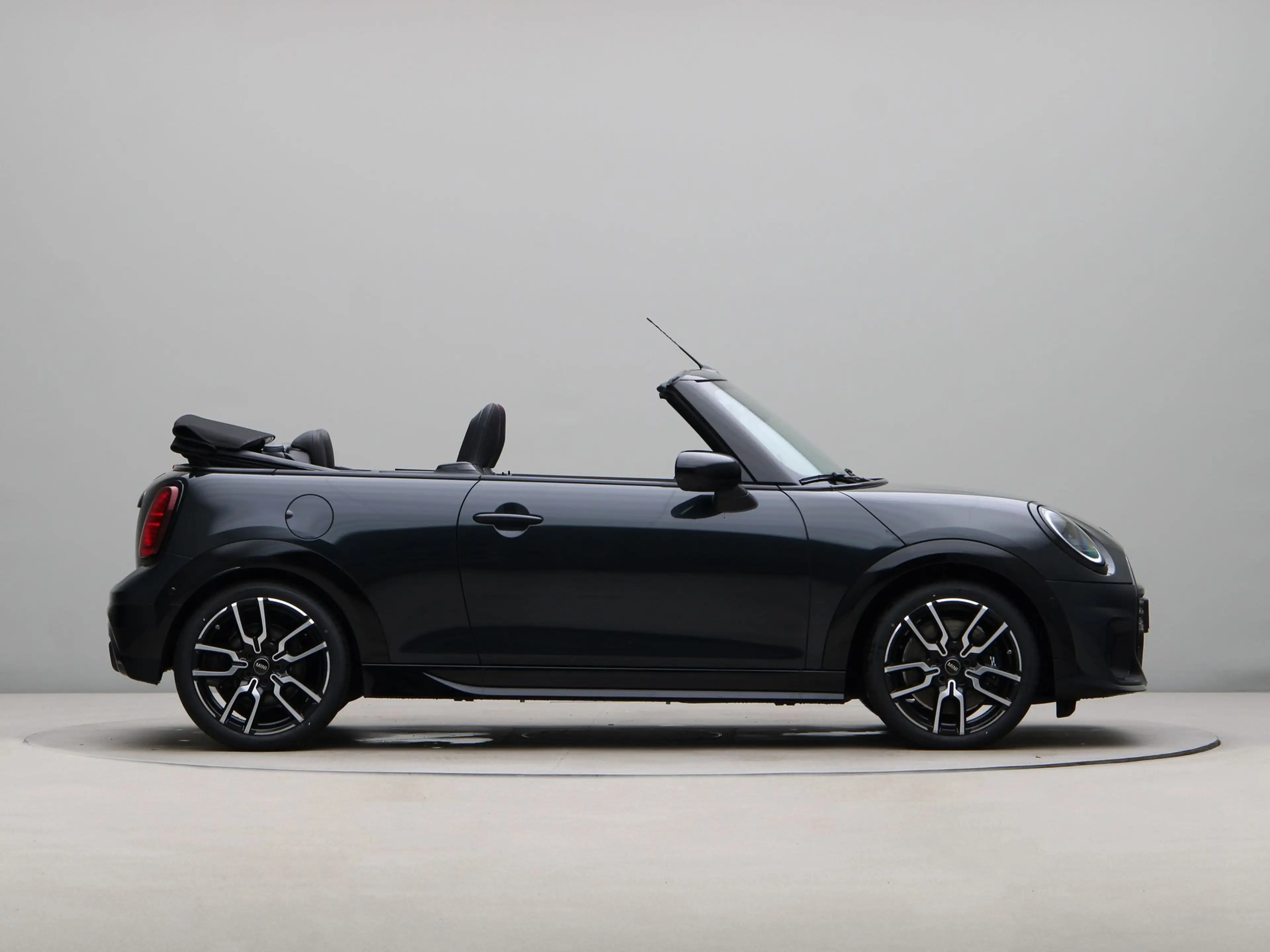 MINI John Cooper Works Cabrio C Cooper XL PRIVATE LEASE EUR 690,- (60 mnd/5.000 — photo 11