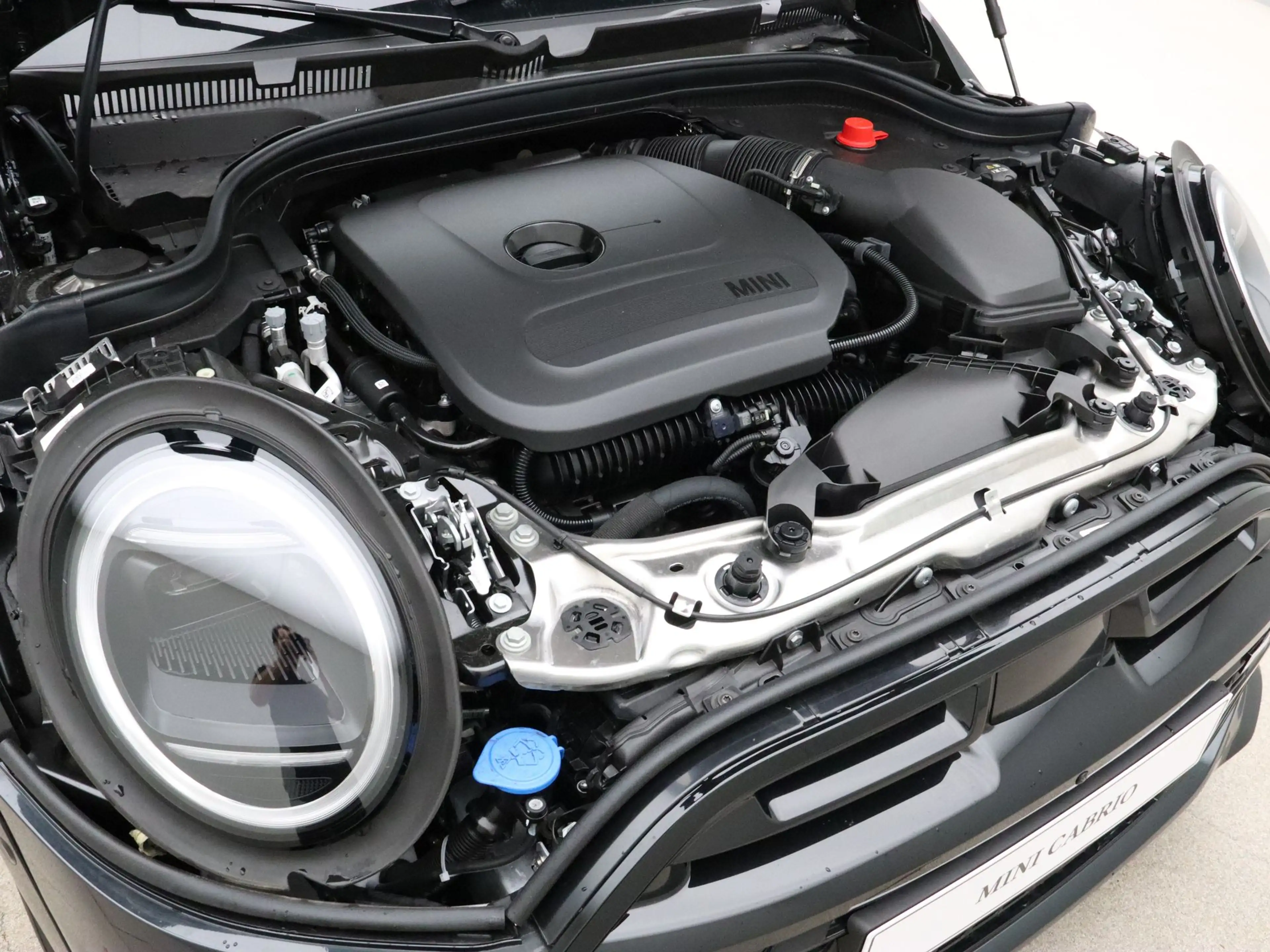 MINI John Cooper Works Cabrio C Cooper XL PRIVATE LEASE EUR 690,- (60 mnd/5.000 — photo 4