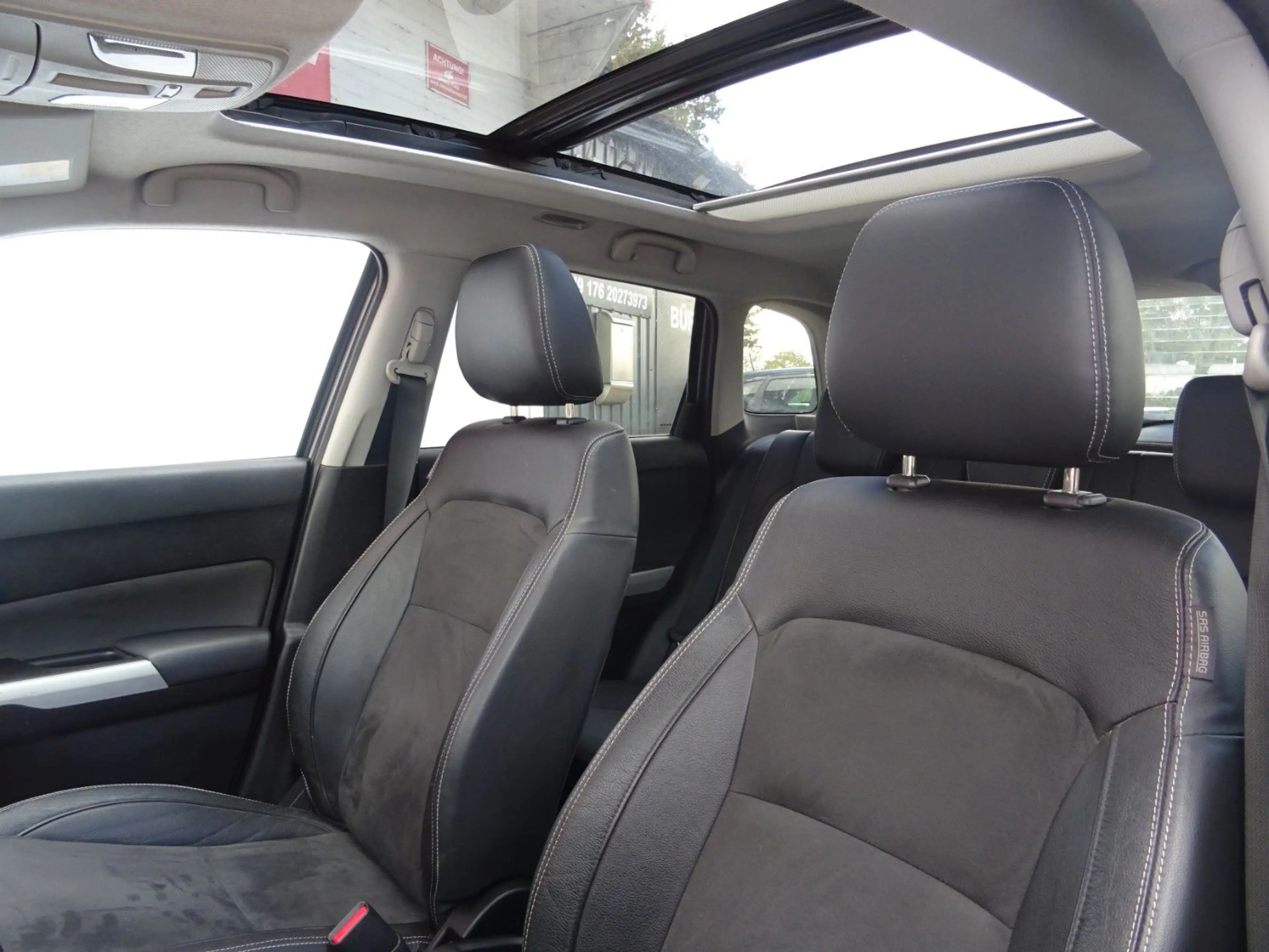 Suzuki Vitara 1.6 DDiS Comfort 4x2 — photo 4