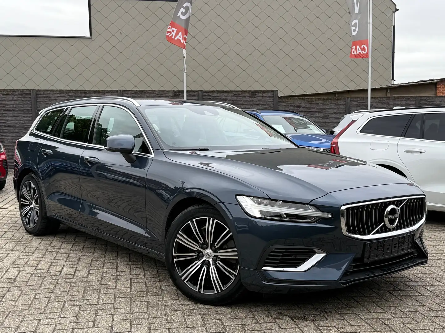 Volvo V60 T6 AWD Recharge Automaat Inscription Expression Azul - 1