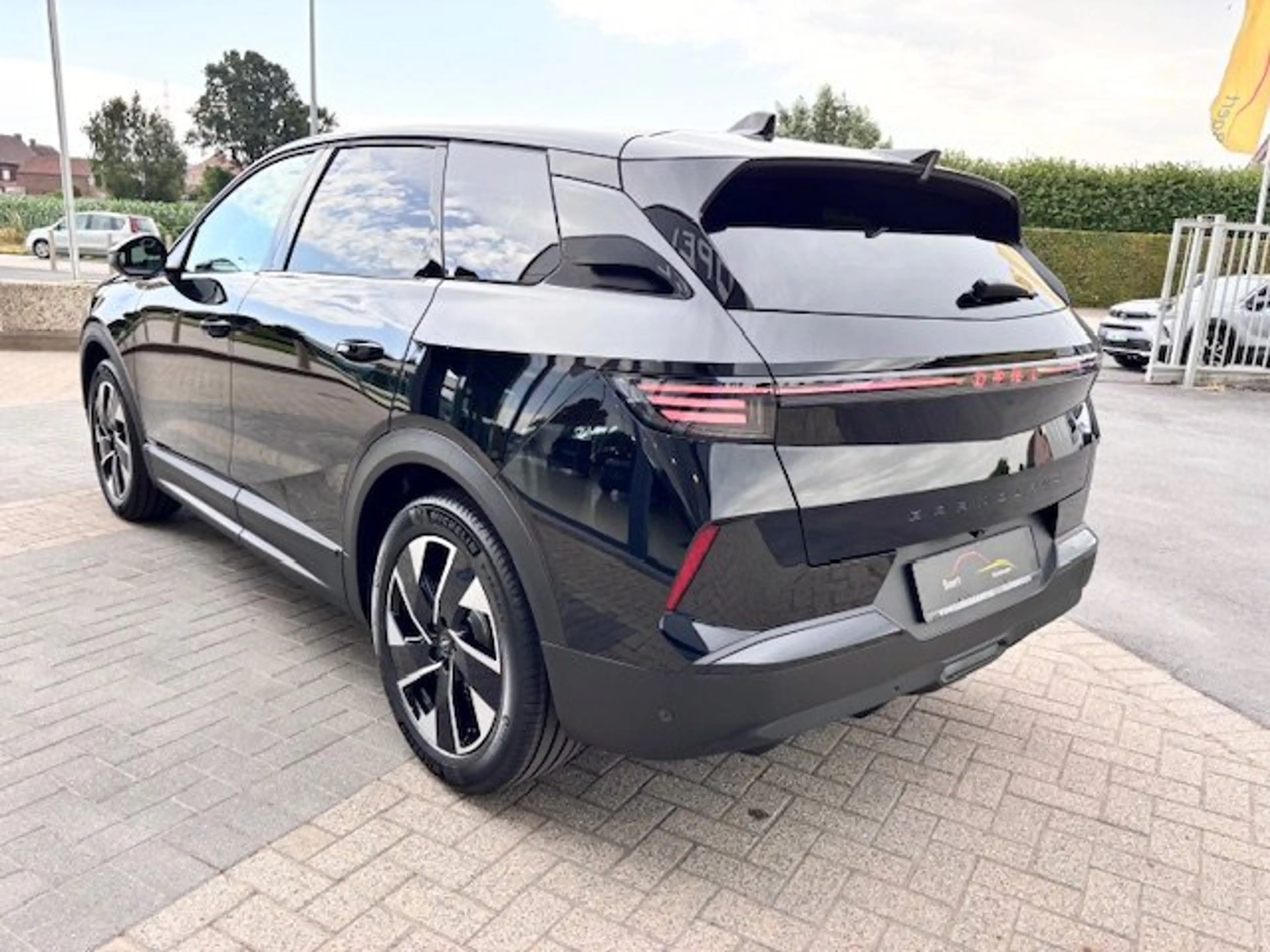 Opel Grandland GS-LINE 145Pk Hybrid/GPS/Winterpack/Carplay/Camera — photo 8