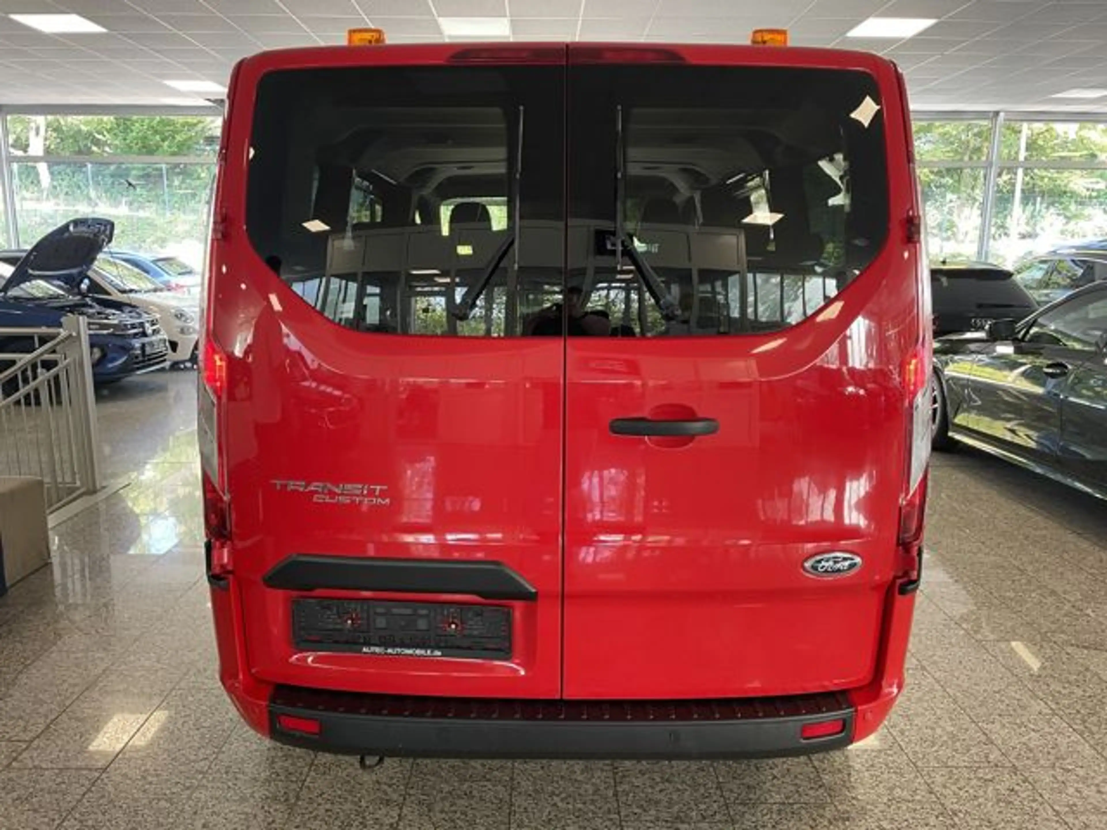 Ford Transit Custom Kombi 320 L1 KLIMA+9-SITZER — photo 5