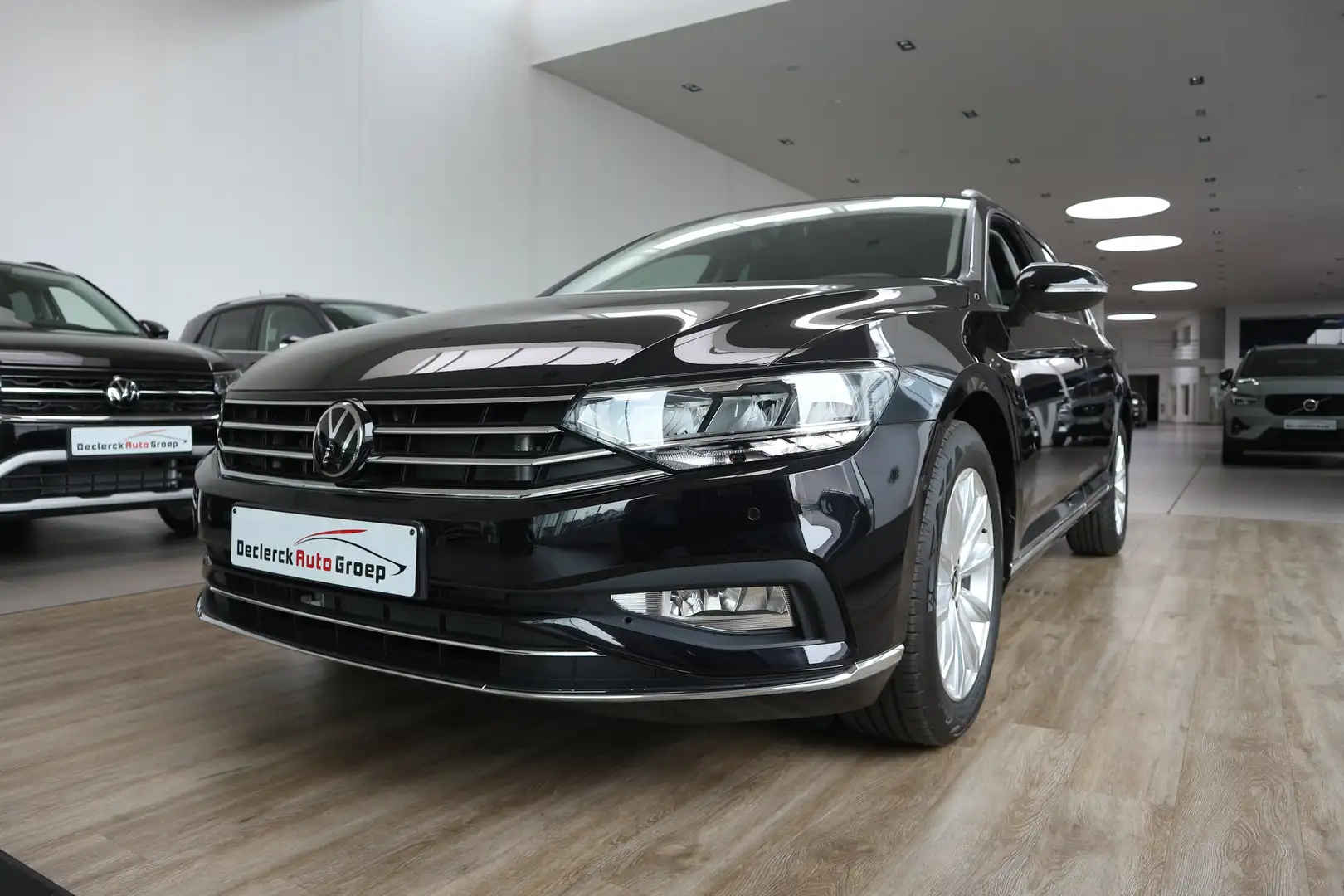 Volkswagen Passat Variant 2.0TDI DSG ELEGANCE*NIEUW*0KM*VELE OPTIES*TOP!!! Zwart - 1