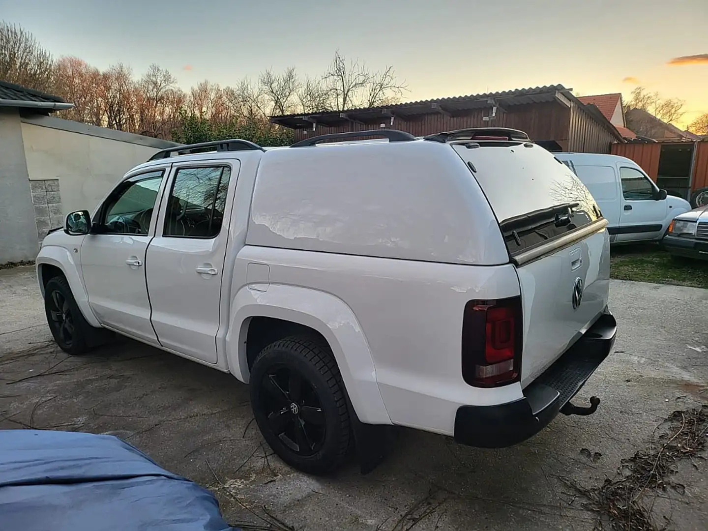 Volkswagen Amarok White - 2