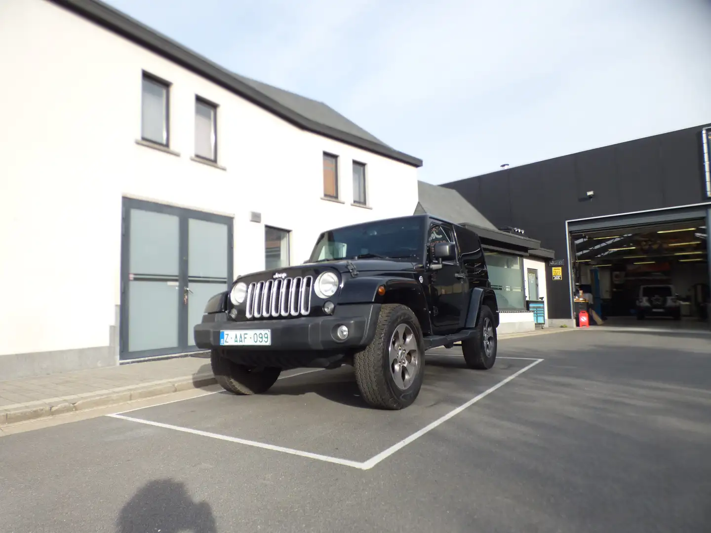 Jeep Wrangler Sahara-Lichte vracht - Automaat - 26033Ex btw Zwart - 1