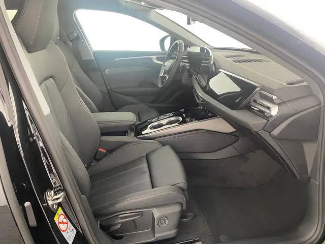 Audi A6 view 10