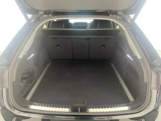 Audi A6 view 7