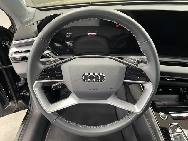 Audi A6 view 13