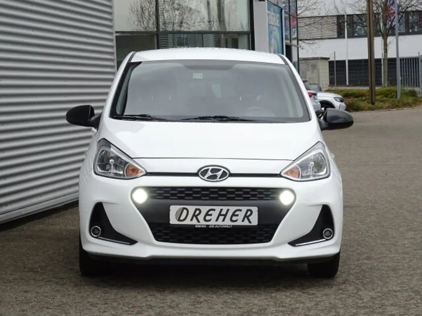 Hyundai i10 i10 1.2 YES! Sitzhzg./BC/Tempomat/DAB/LM eFH./NSW Bianco - 2