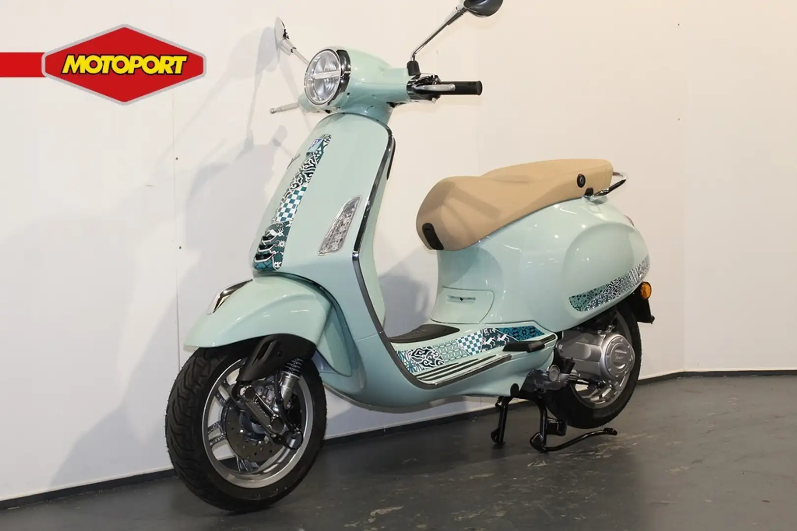 Vespa Primavera 50 Alb - 2