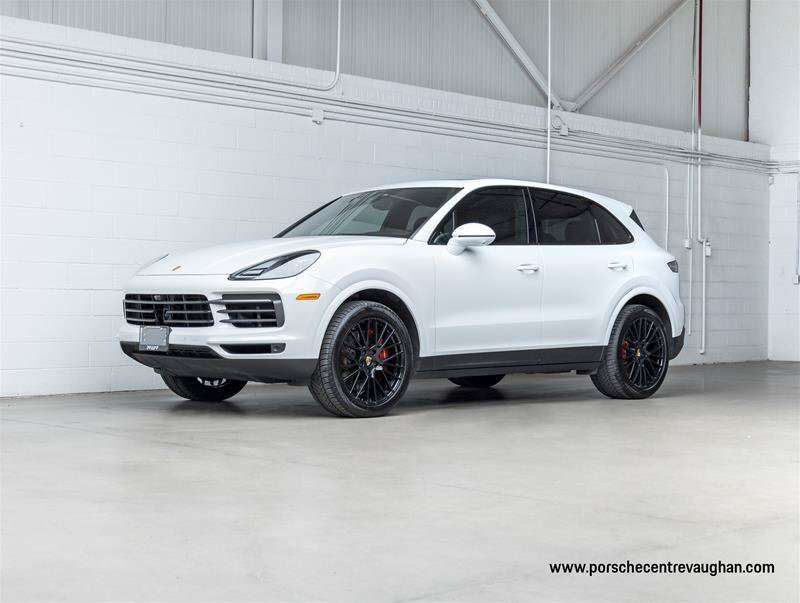 2023 Porsche Cayenne Platinum Edition AWD