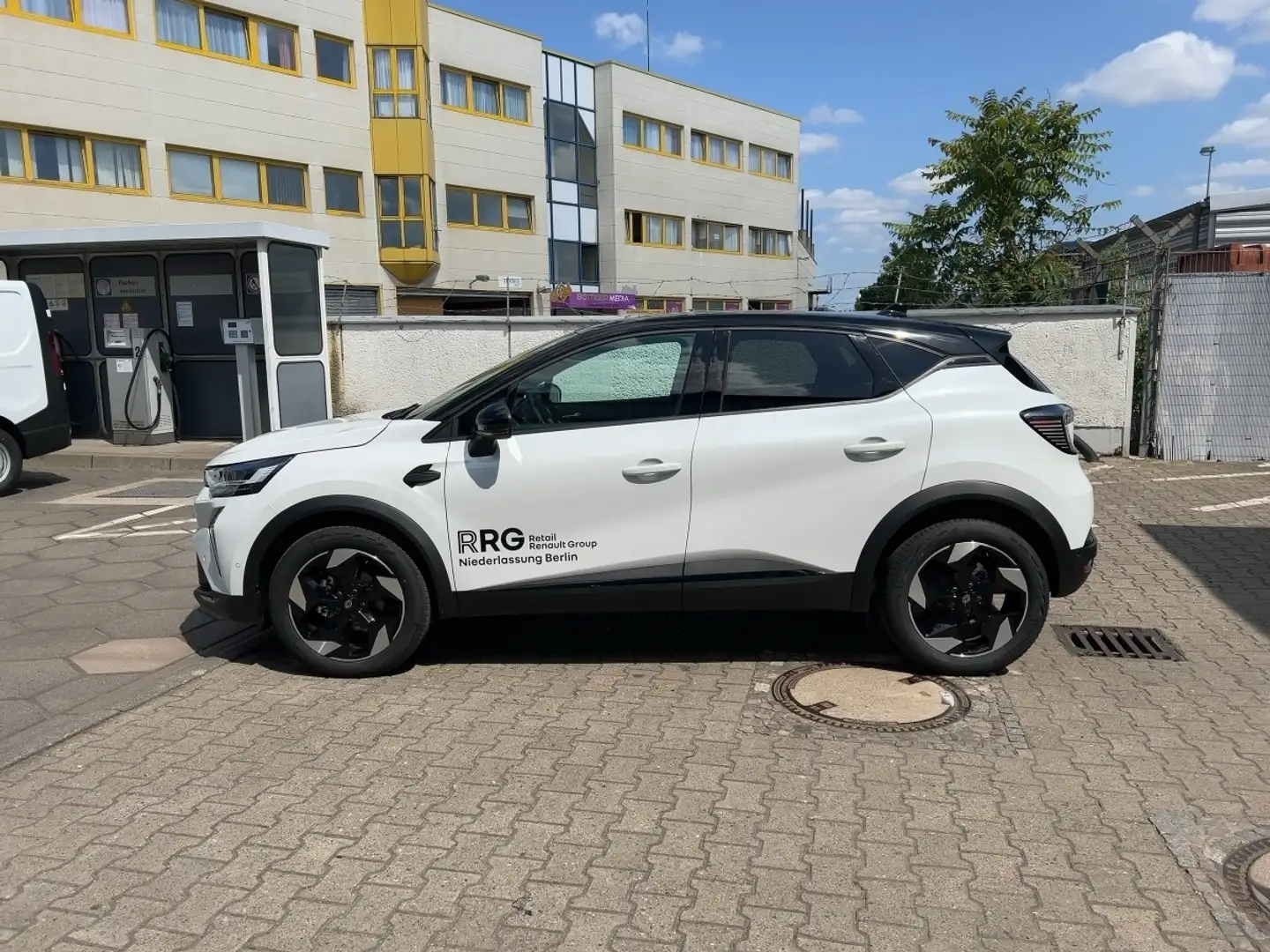 Renault Captur Techno Mild Hybrid 160 EDC ABS Fahrerairbag Schwarz - 2