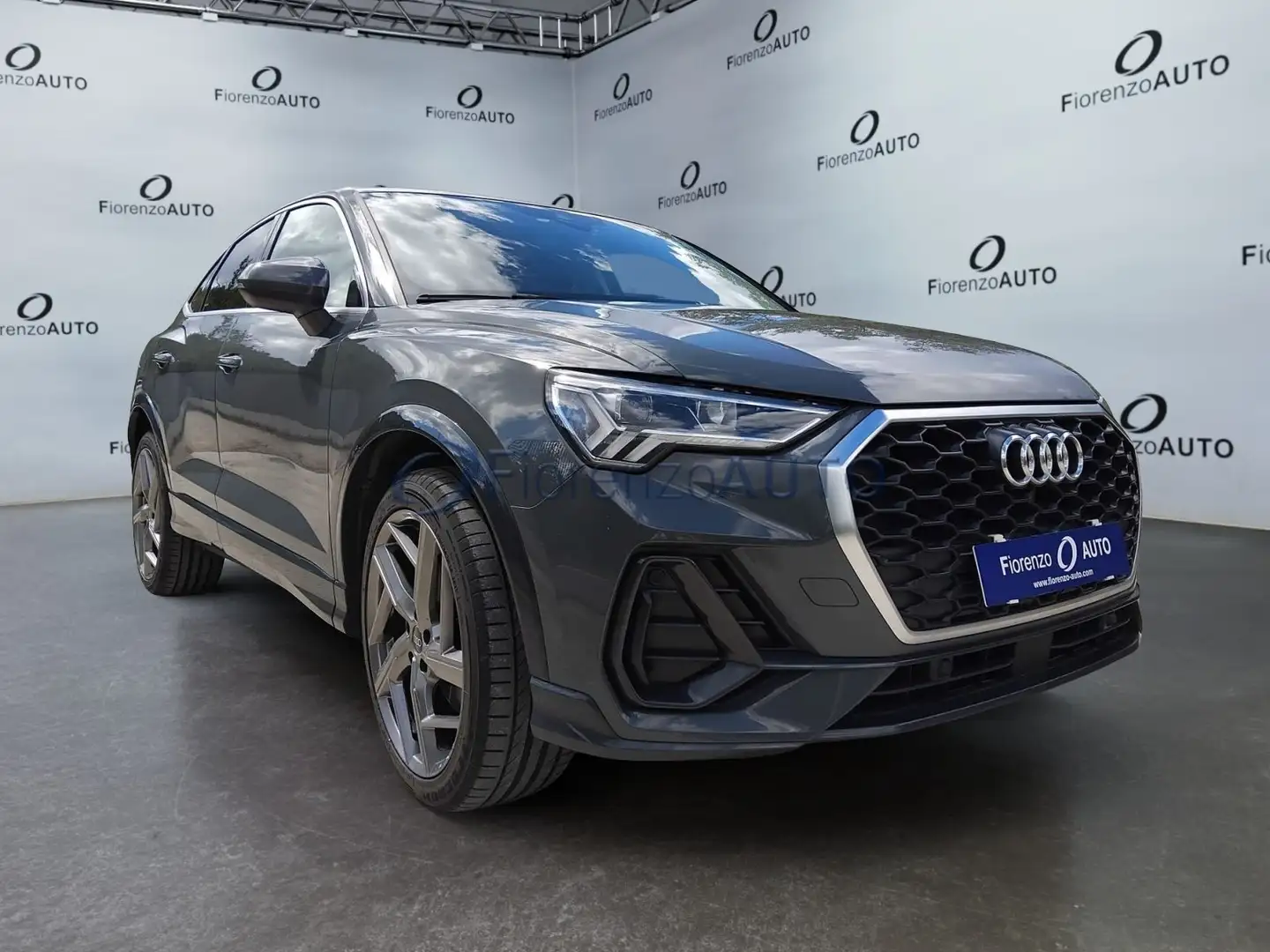 Audi Q3 SPB 45TFSI-e S line 180Kw(Aut)"PREZZO REALE"(1620) Grigio - 2