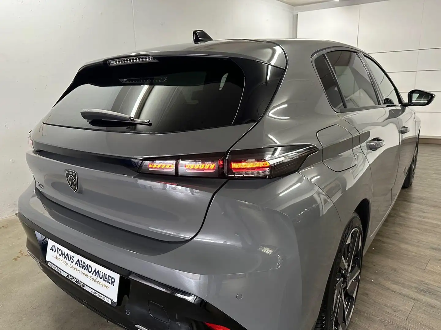 Peugeot 308 Allure 1.2 PT 130 NAVI+CAM+CARplay Grau - 2