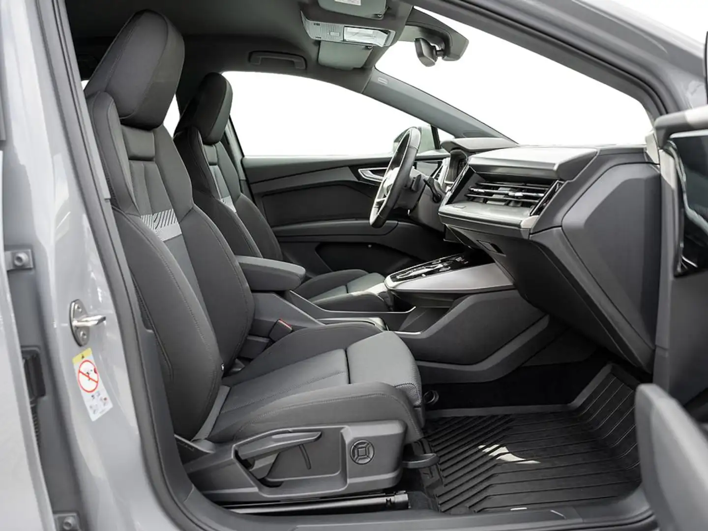 Audi Q4 e-tron Sportback 40 MATRIX NAVI KAM SHZ AC Grau - 2