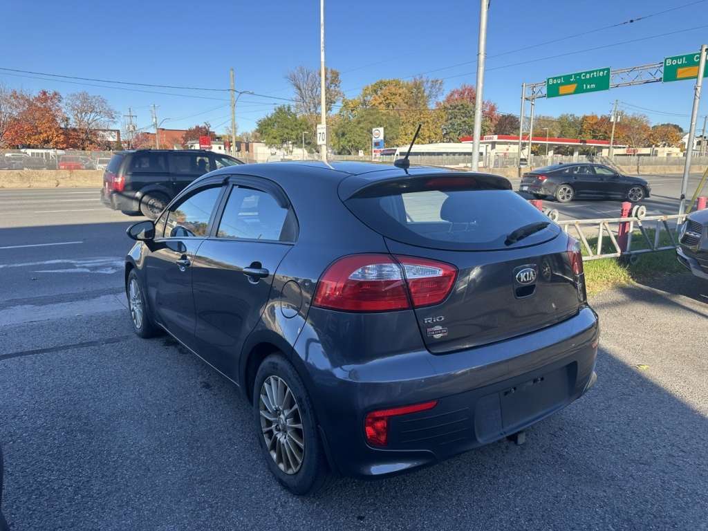 2016 Kia Rio Hatchback 5-Door