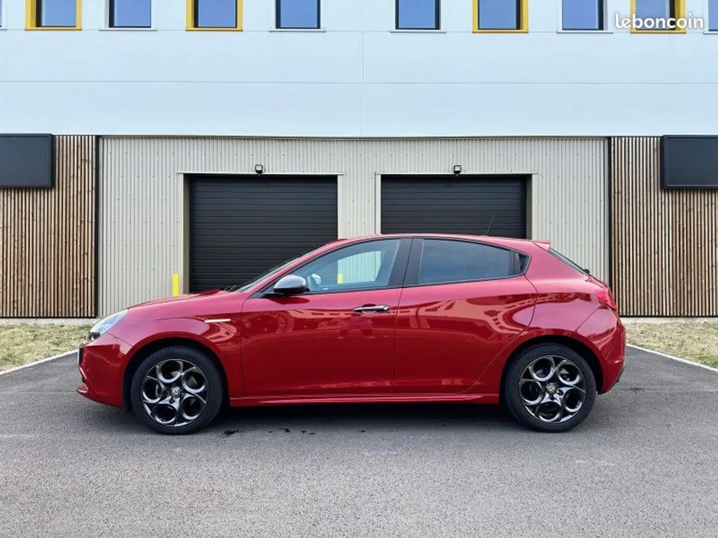 Alfa Romeo Giulietta 1.4 TJET 120CH SUPER + PACK VELOCE 17 Rot - 2