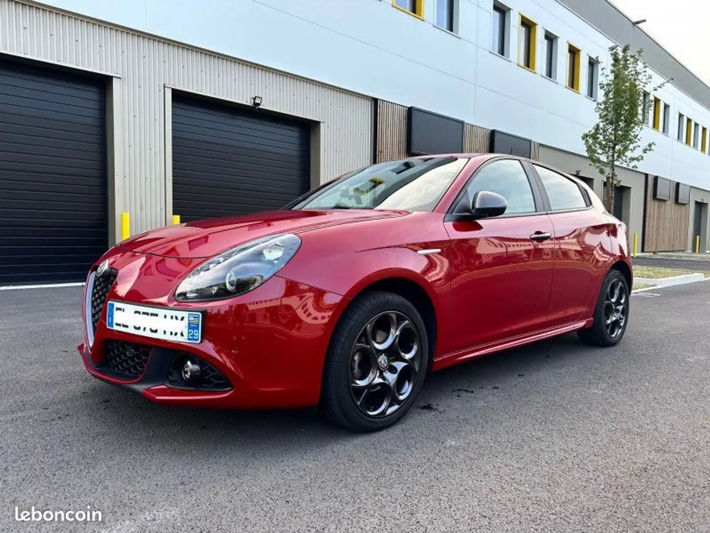 Alfa Romeo Giulietta 1.4 TJET 120CH SUPER + PACK VELOCE 17 Rot - 1
