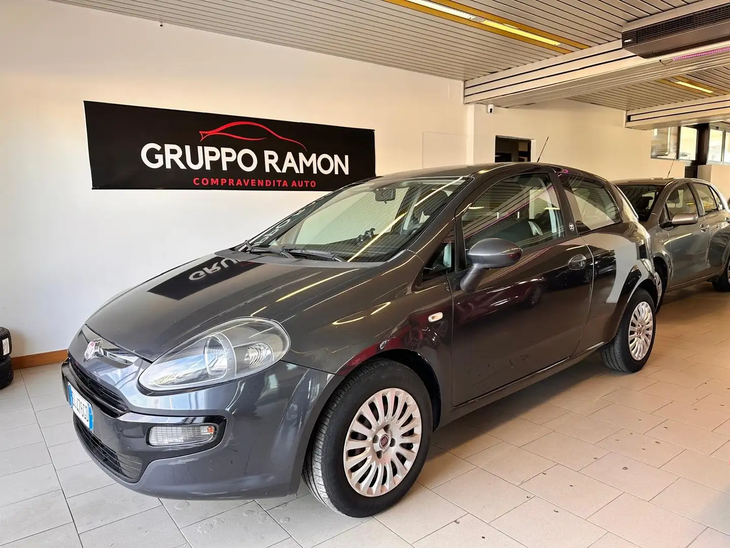 Fiat Punto Evo Punto III 2009 Evo 3p 1.3 mjt Dynamic s Gris - 1