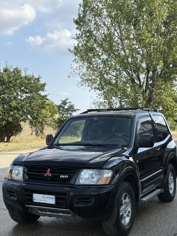 Mitsubishi Pajero 3p 3.2 tdi 16v di-d GLX (POMPA CARBURANTE DA FARE), foto 2